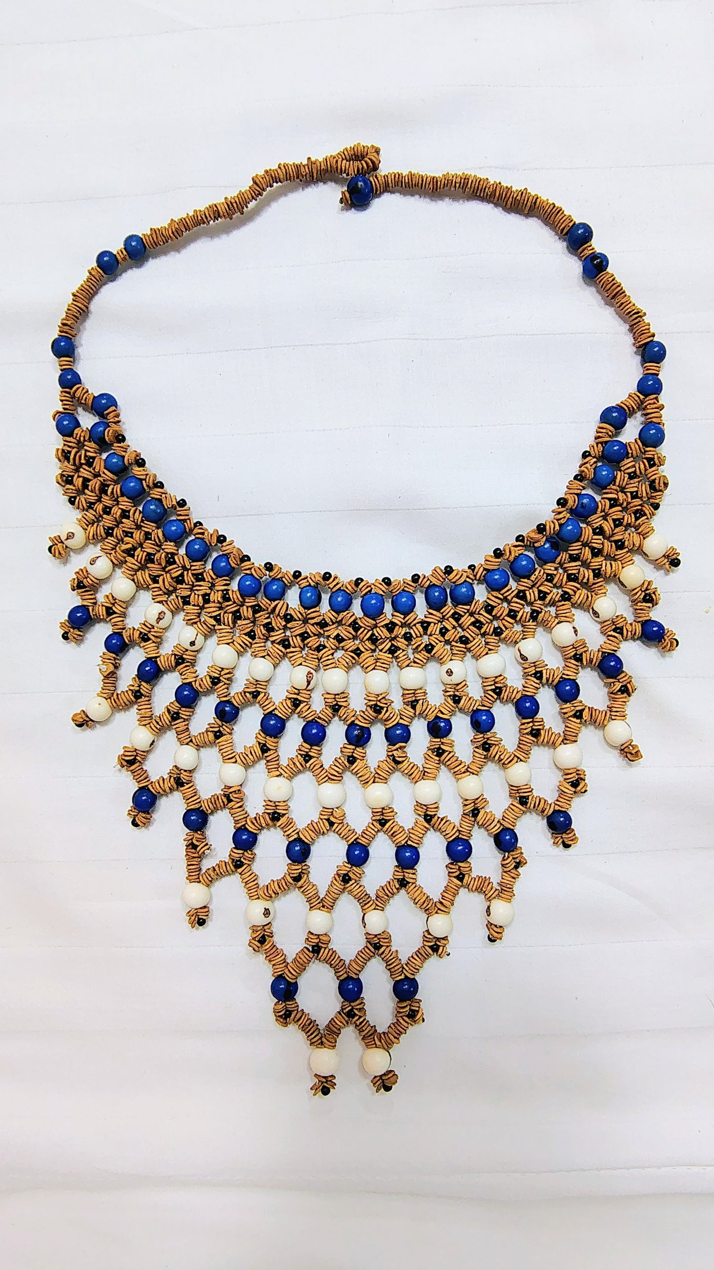 Colar de sementes boi caprichoso