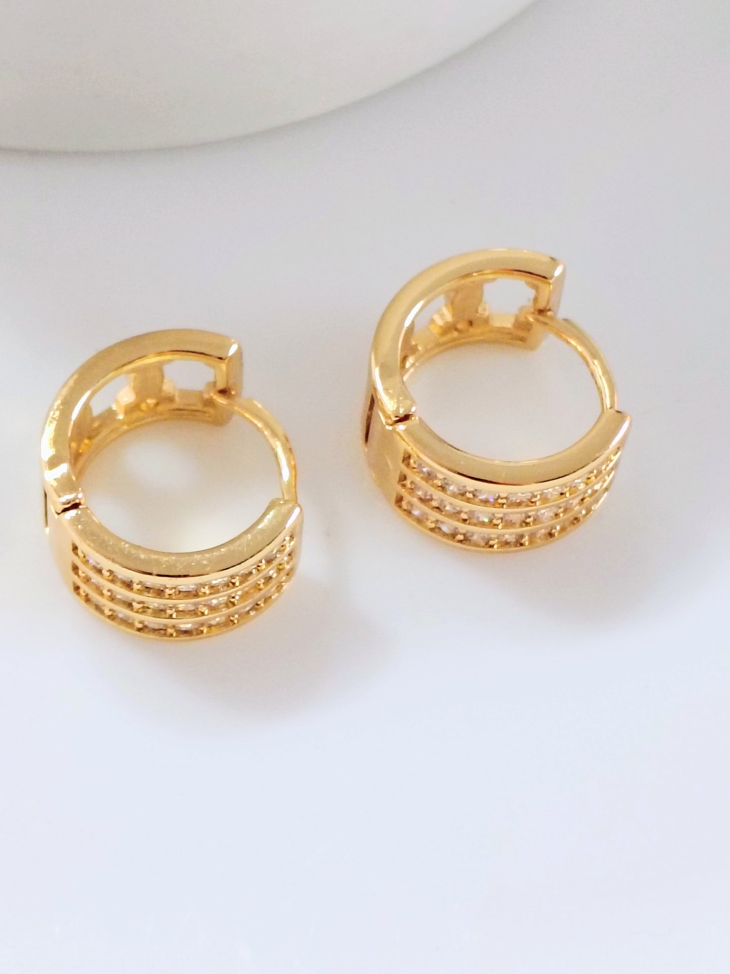 Argolas com zircônias