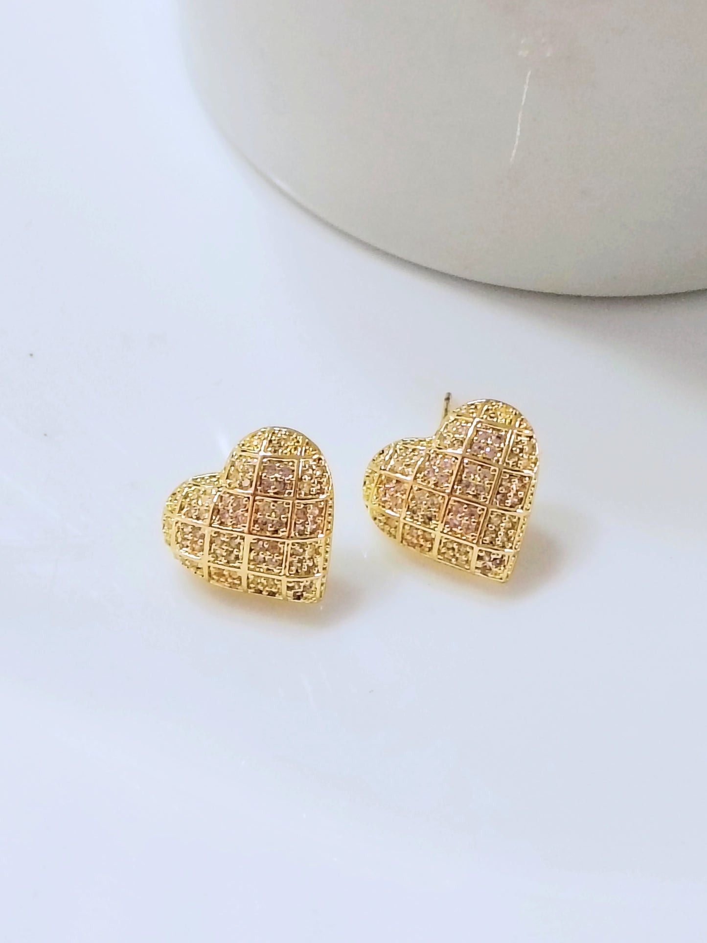 Brinco com zircônias