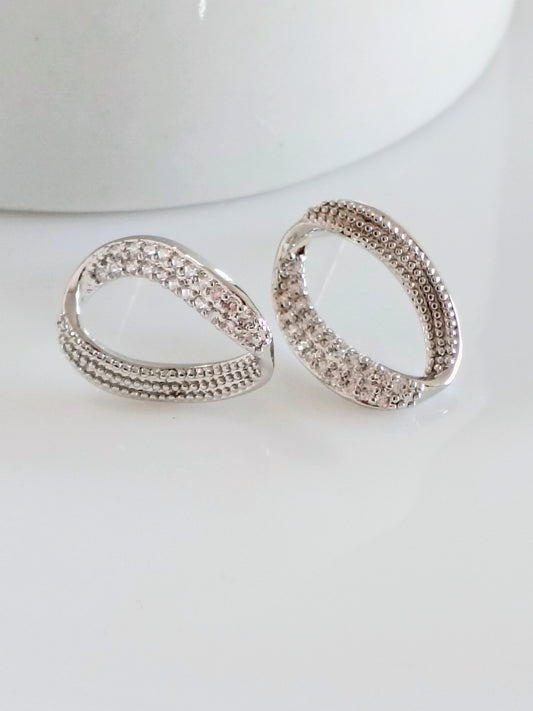 Brinco puro brilho com zircônias