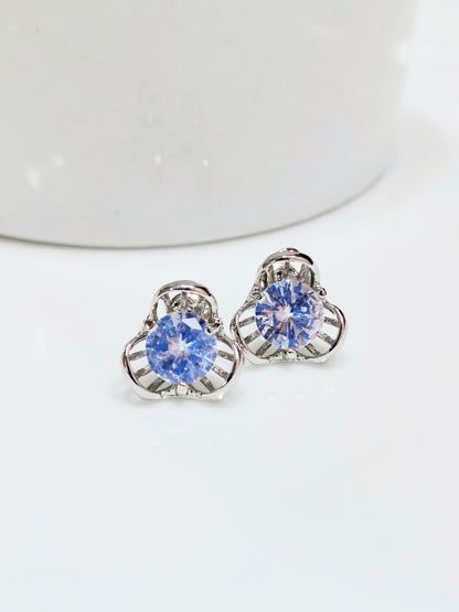 Brinco com pedra de zircônia