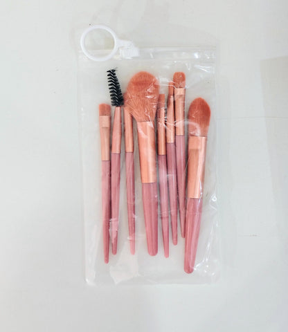 Kit com 08 pincéis de maquiagem e contorno